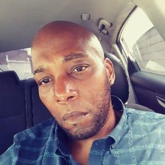 Meet your Posher, Andrew - Picture 1 of 1